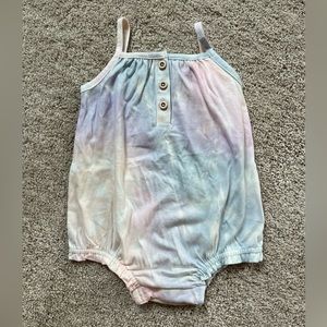 Baby Gap tie dye romper size 6-12 m